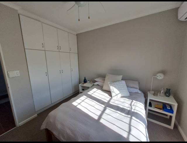 2 bed property to rent in VAN RIEBEECK PARK